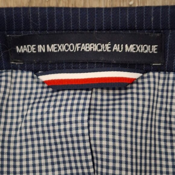 Tommy Hilfiger Mens Navy Pinstripe Suit Jacket Size 44R Two-Button Notch Lapel - Picture 4 of 8